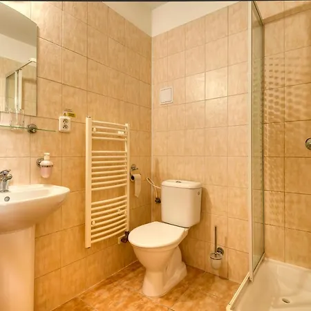 Skoliace Stredisko Ives Hotel