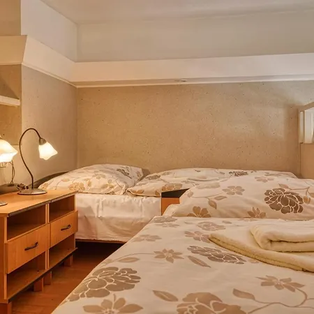 Hotel Skoliace Stredisko Ives Košice