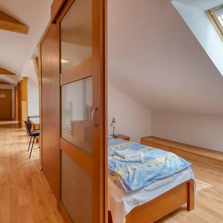 Hotel Skoliace Stredisko Ives Košice