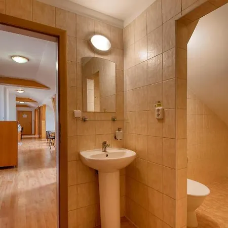 Hotel Skoliace Stredisko Ives