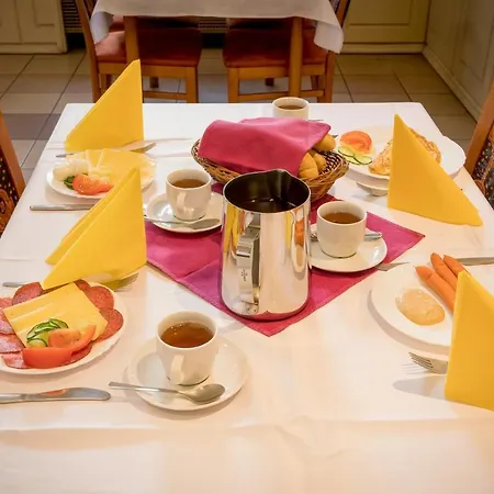 Hotel Skoliace Stredisko Ives Košice