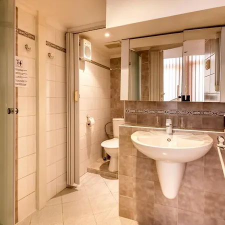 Hotel Skoliace Stredisko Ives Košice