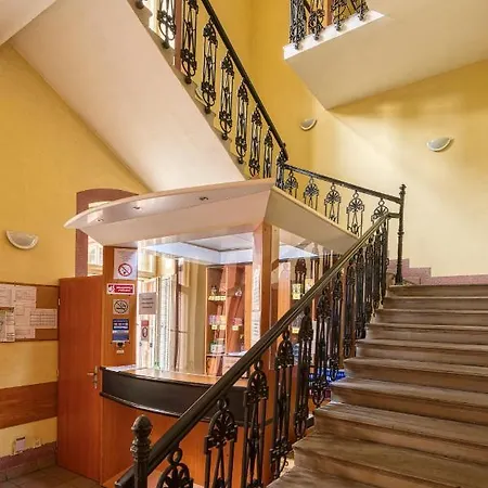 Skoliace Stredisko Ives *